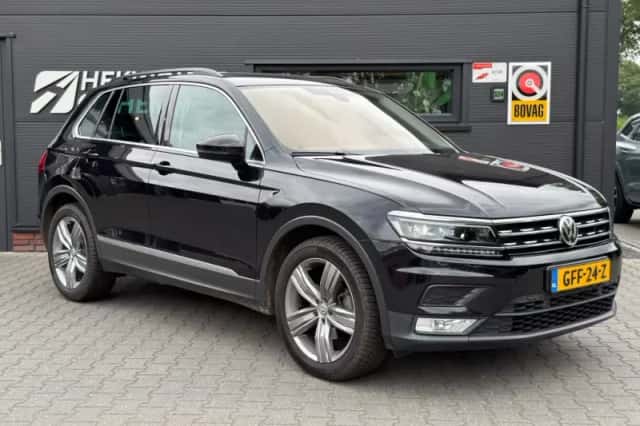 Volkswagen Tiguan (2016) thumbnail 3