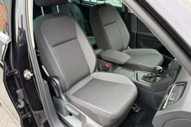 Volkswagen Tiguan (2016) thumbnail 6