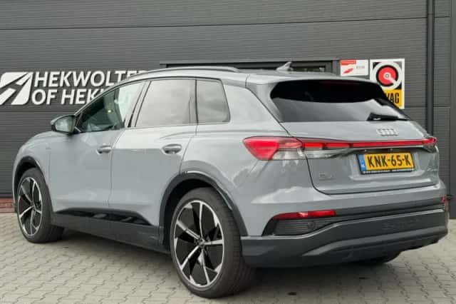 Audi Q4 e-tron (2022) thumbnail 6