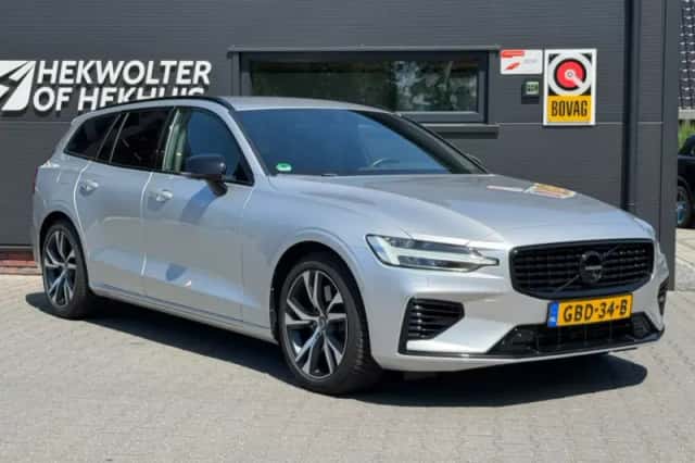 Volvo V60 (2021) thumbnail 5