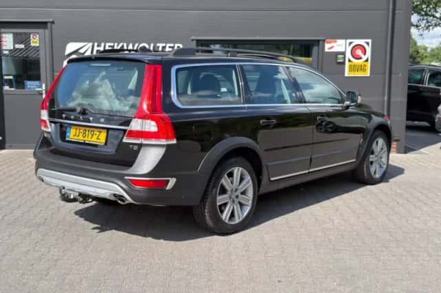 Volvo XC70 (2016) thumbnail 4