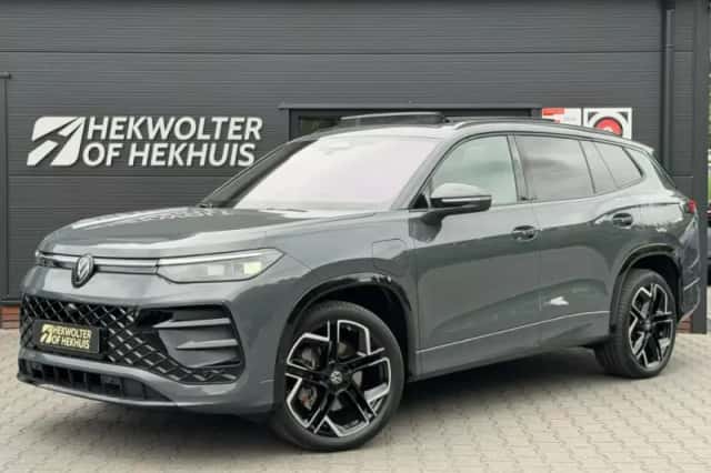 Volkswagen Tayron (2025) thumbnail 1