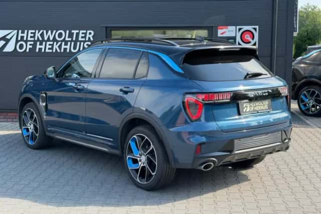 Lynk & Co 01 (2023) thumbnail 3