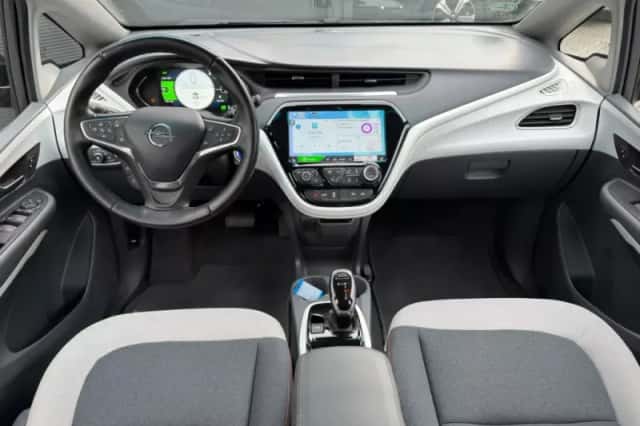 Opel Ampera-e (2019) thumbnail 3