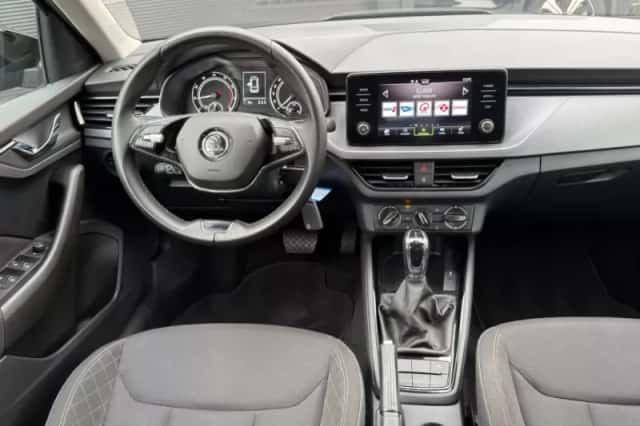 Škoda Kamiq (2022) thumbnail 4