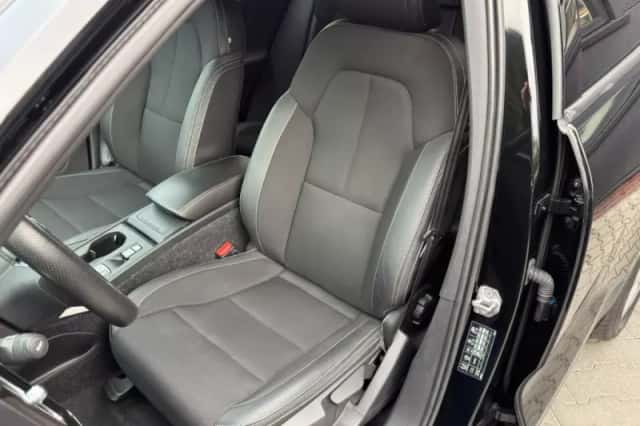 Volvo XC40 (2019) thumbnail 6