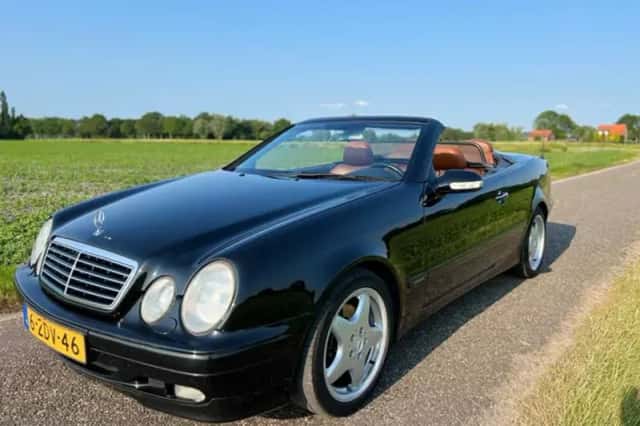 Mercedes-Benz CLK-Klasse (2000) thumbnail 1