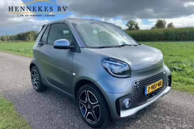 Smart Fortwo (2022) thumbnail 5