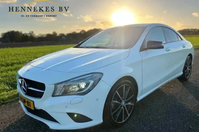 Mercedes-Benz CLA-Klasse (2014) thumbnail 1