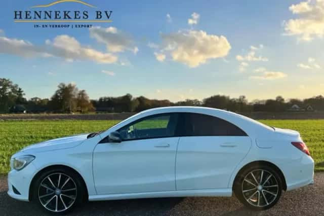 Mercedes-Benz CLA-Klasse (2014) thumbnail 2