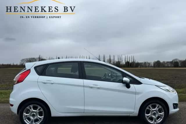 Ford Fiesta (2017) thumbnail 6