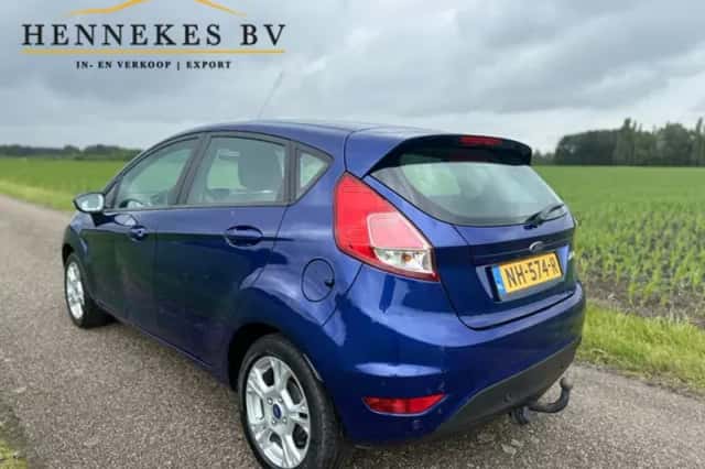 Ford Fiesta (2017) thumbnail 3