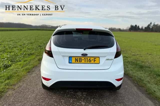 Ford Fiesta (2017) thumbnail 4