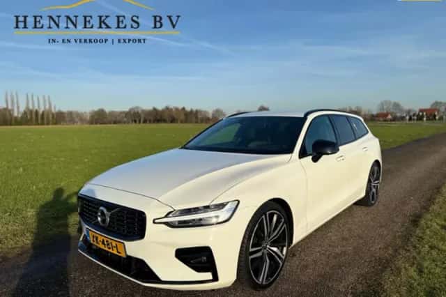 Volvo V60 (2019) thumbnail 1