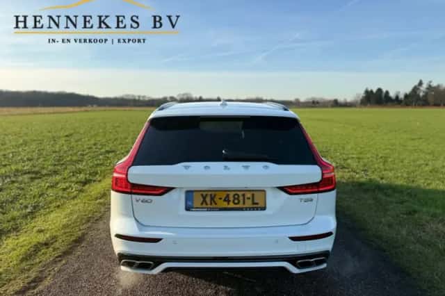 Volvo V60 (2019) thumbnail 4