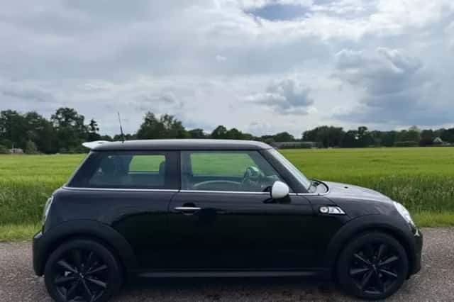 MINI Cooper S (2011) thumbnail 6