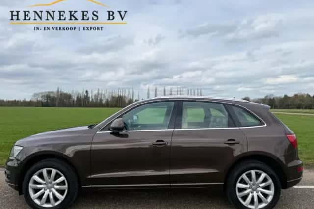 Audi Q5 (2011) thumbnail 2