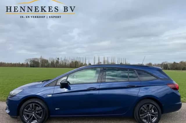 Opel Astra (2022) thumbnail 2