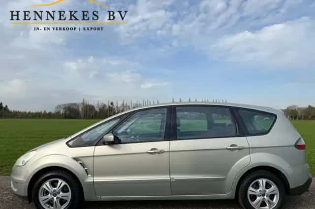 Ford S-Max (2008) thumbnail 2