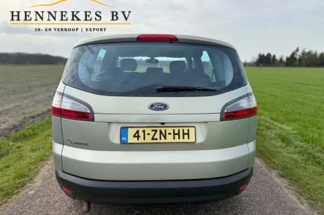 Ford S-Max (2008) thumbnail 4