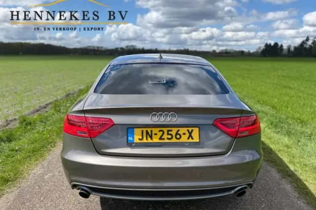 Audi A5 (2016) thumbnail 4