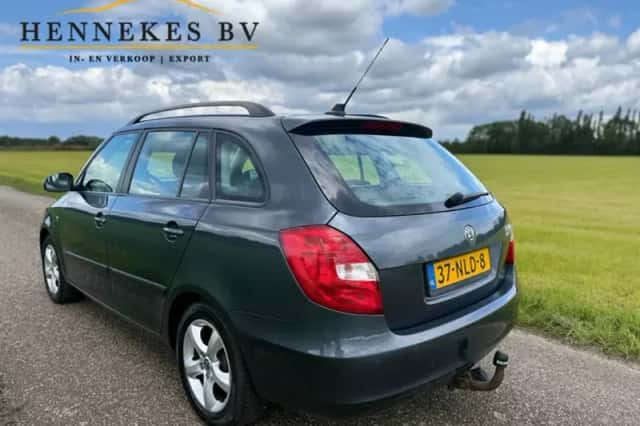 Škoda Fabia (2010) thumbnail 3