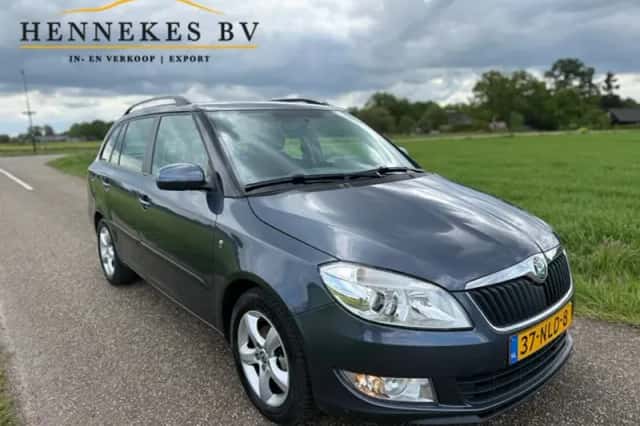 Škoda Fabia (2010) thumbnail 5