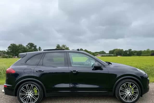 Porsche Cayenne (2015) thumbnail 6