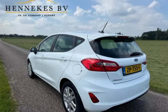 Ford Fiesta (2018) thumbnail 3