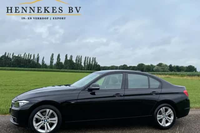 BMW 3-Serie (2012) thumbnail 2