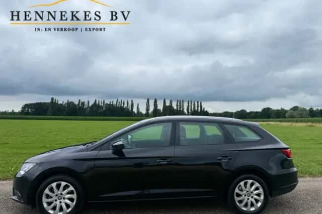 SEAT Leon (2015) thumbnail 2