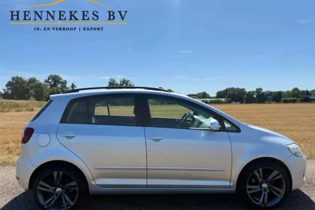 Volkswagen Golf (2010) thumbnail 6