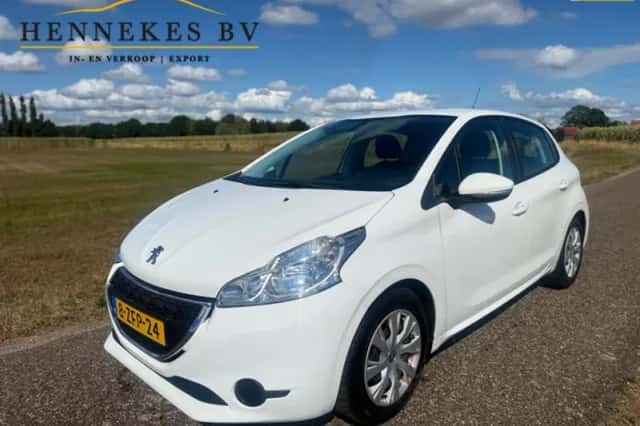 Peugeot 208 (2015) thumbnail 1