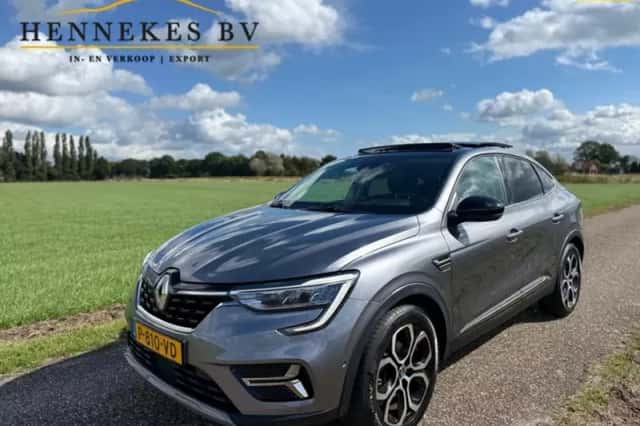 Renault Arkana (2022) thumbnail 1