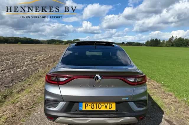 Renault Arkana (2022) thumbnail 4