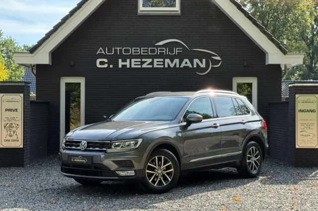 Volkswagen Tiguan (2016) thumbnail 2