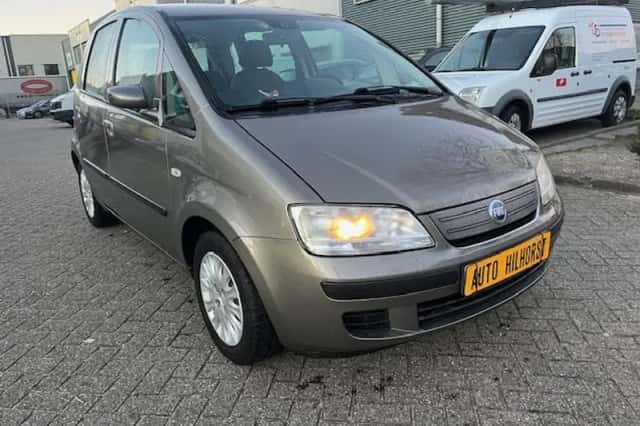 Fiat Idea (2006) thumbnail 4