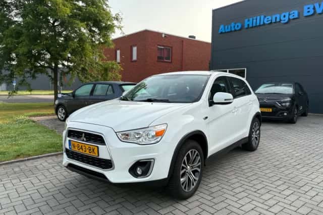 Mitsubishi ASX (2016) thumbnail 1