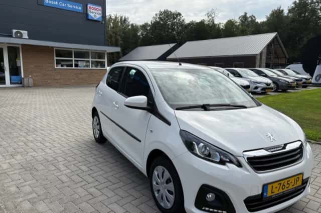 Peugeot 108 (2021) thumbnail 2