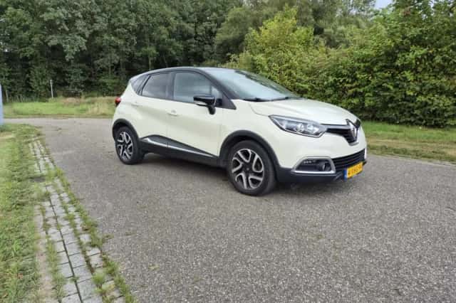 Renault Captur (2014) thumbnail 4