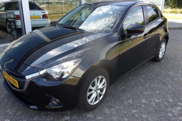 Mazda 2 (2017) thumbnail 1