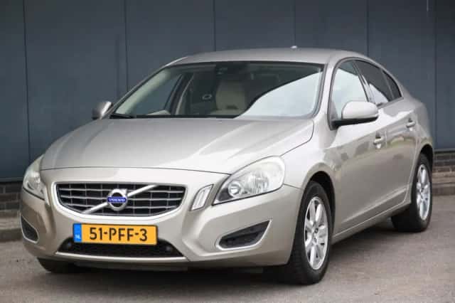 Volvo S60 (2011) thumbnail 1