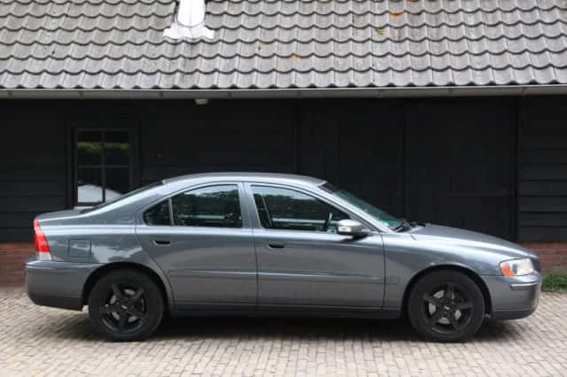 Volvo S60 (2007) thumbnail 3