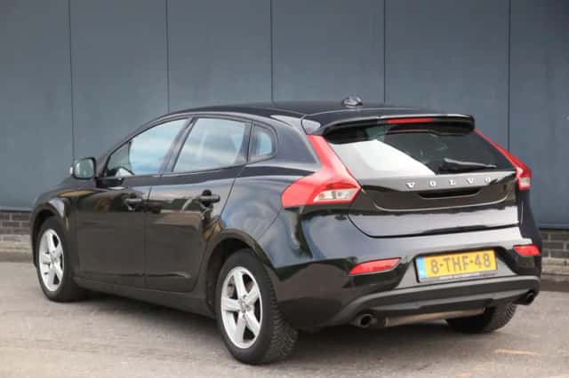 Volvo V40 (2014) thumbnail 4