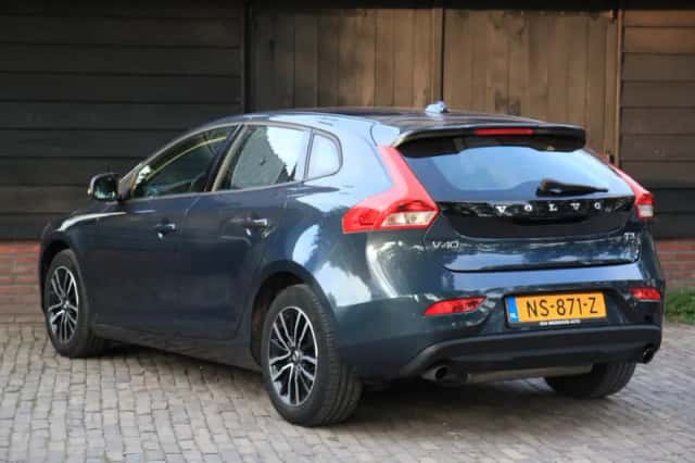 Volvo V40 (2017) thumbnail 4