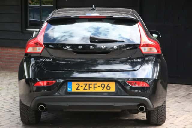 Volvo V40 (2014) thumbnail 5