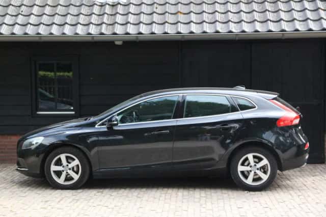 Volvo V40 (2014) thumbnail 6