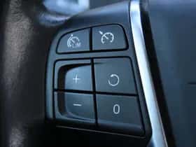Volvo V40 (2019) thumbnail 18