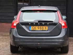 Volvo V60 (2015) thumbnail 5