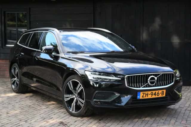 Volvo V60 (2019) thumbnail 1